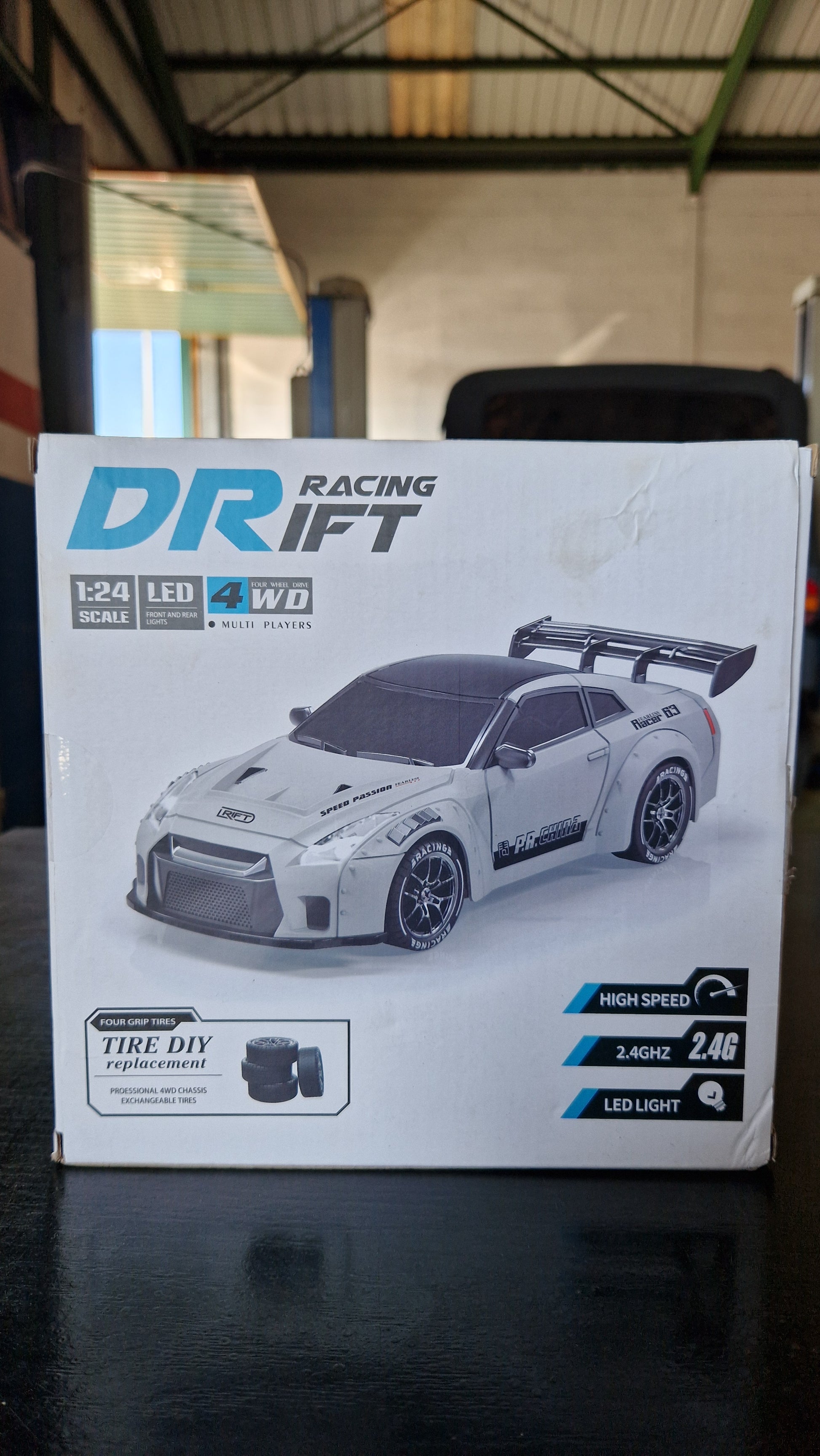 Coche de drift teledirigido